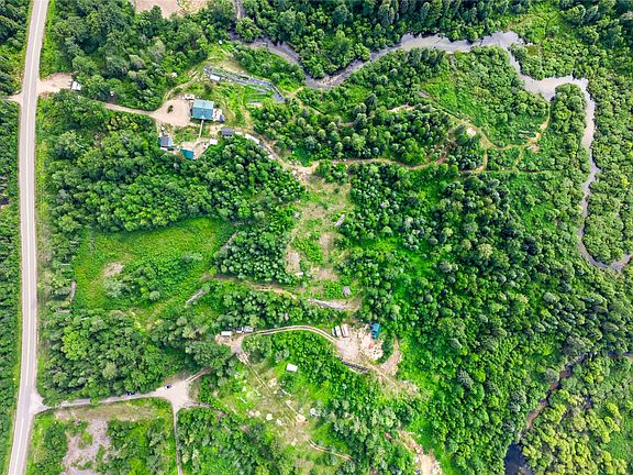 2nd image of 612 Moul Creek Rd