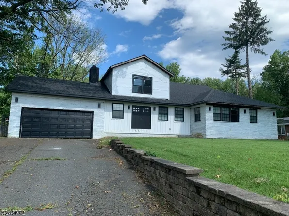 1121 Johnston Dr, Watchung Boro, NJ 07069