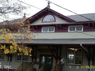 32 Elm St #A, Amesbury, MA 01913