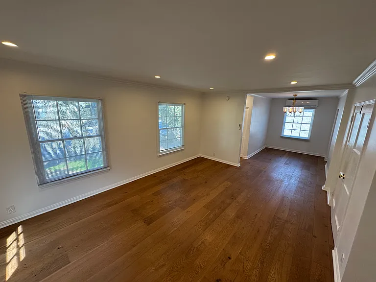 4634 Los Feliz Blvd #2 — Photo 2