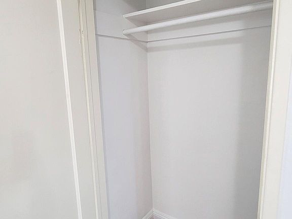 5th image of 181 1/2 4th Ave #181-1/2