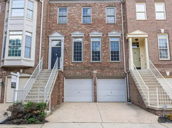 9551 Lagersfield Cir, Vienna, VA 22181