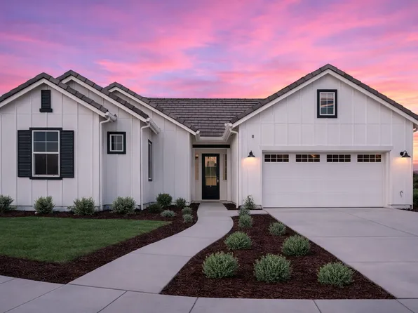 Icon 230 Plan, De Young at The Landing