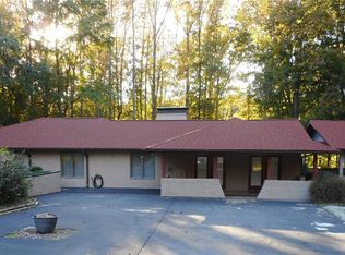 5409 Rambling Rd, Greensboro, NC 27409