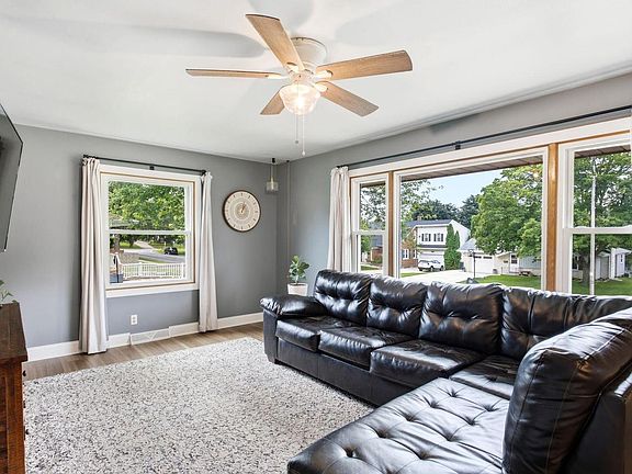 4th image of 303 S 16th AVENUE