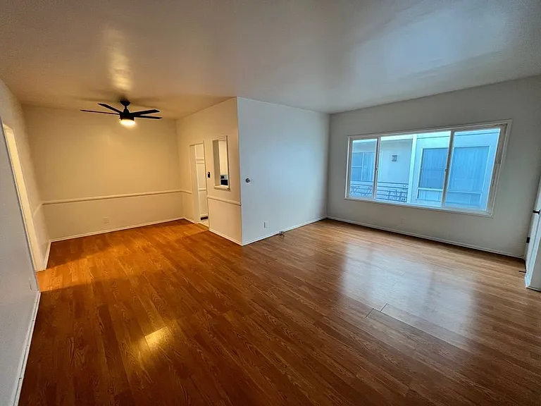 1130 S Clark Dr #5 — Photo 6