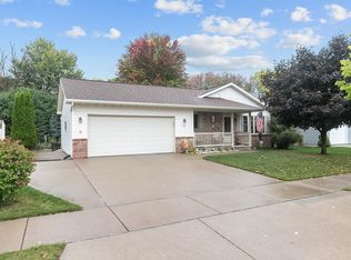 1245 Heidi Haven Dr, Oshkosh, WI 54901
