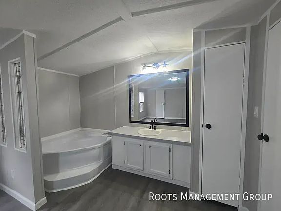 5th image of 8411 N Selkirk Dr #Se8411