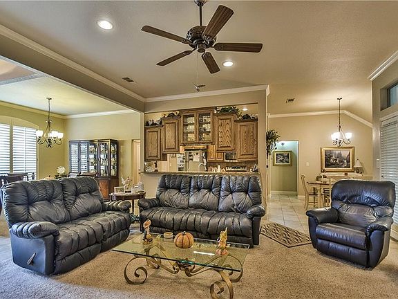 5th image of 1718 Rockview Dr