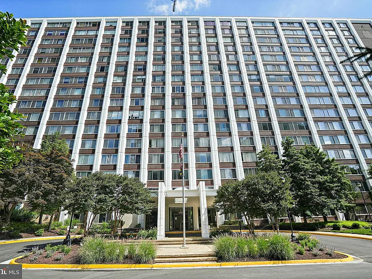 11801 Rockville Pike #207 — Photo 45