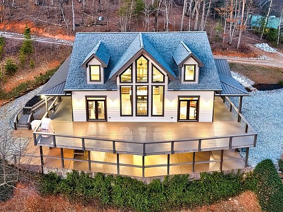 3rd image of 105 Yonah Vw