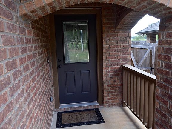 3rd image of 745 County Road 3508 Unit H