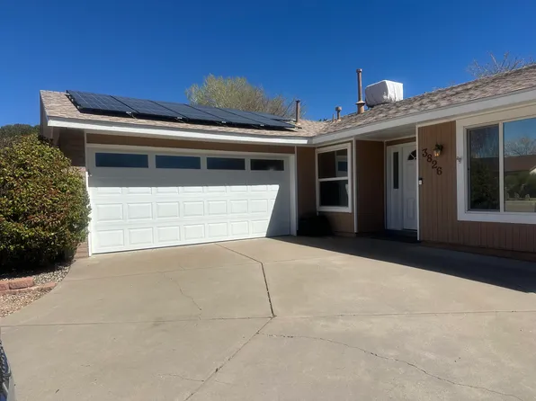 3826 Espejo St NE, Albuquerque, NM 87111
