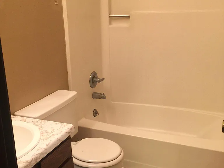 709 Patty Dr — Photo 4