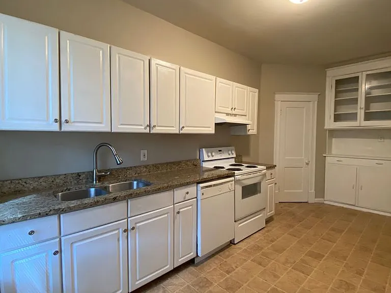 3717 Bamberger Ave — Photo 5