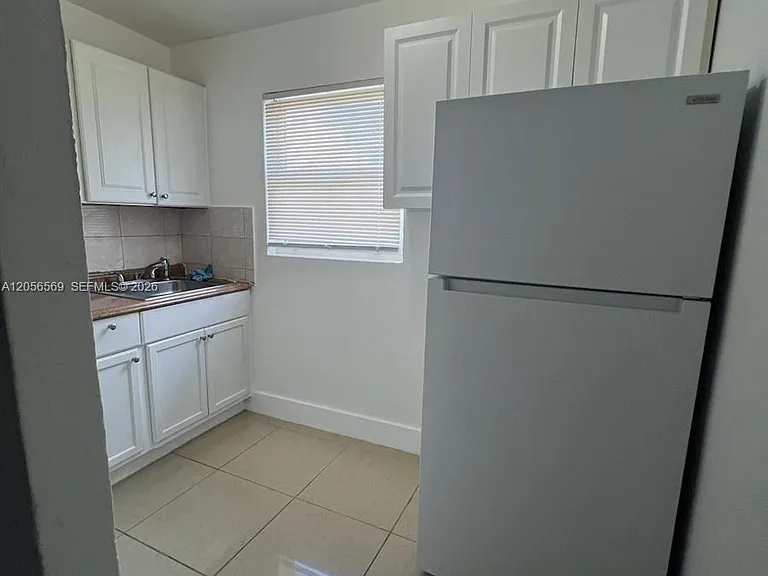 1281 NW 60th St #6 — Photo 9