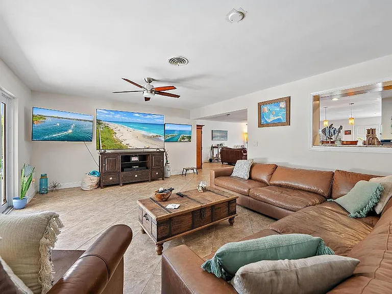 409 Lighthouse Dr — Photo 13