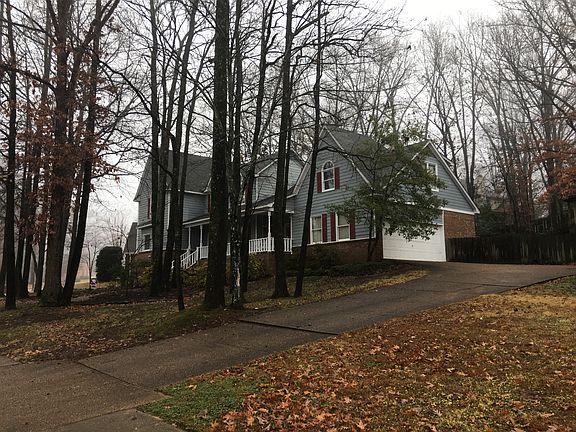 Large 2 car  garage