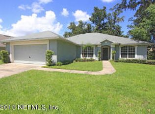 569 Summer Breeze Dr N, Jacksonville, FL 32218