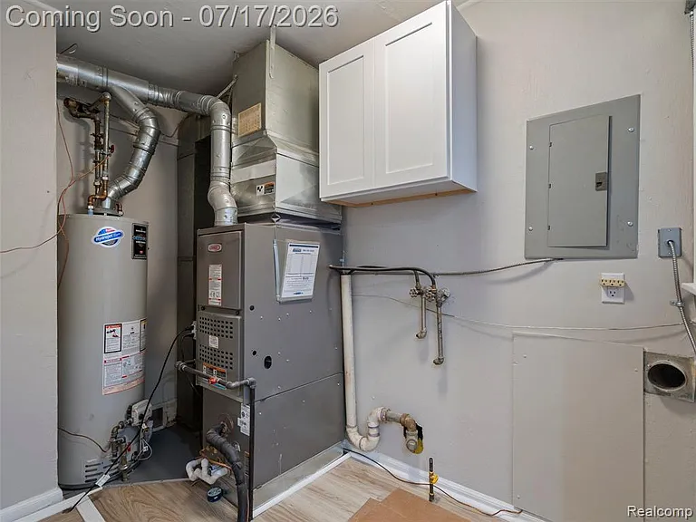904 E Otis Ave — Photo 11