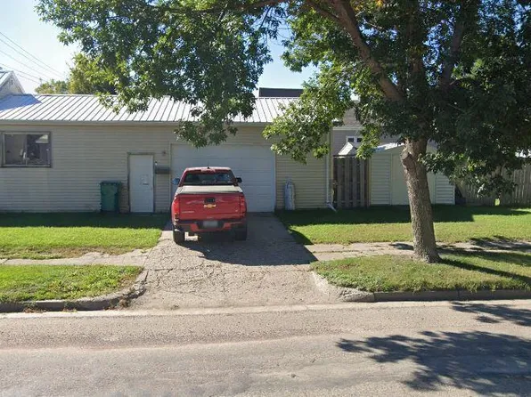 414 9th Ave, Langdon, ND 58249