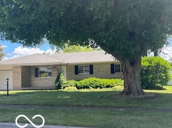815 W 7th St, Greensburg, IN 47240