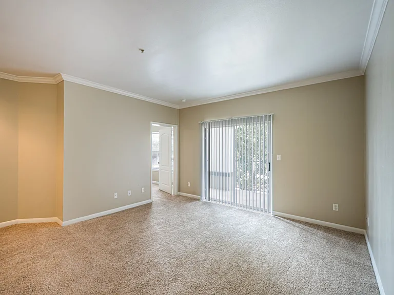 Baypoint Apartments — Photo 114