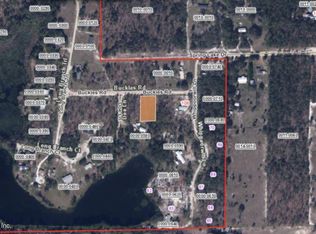 107 Buckles Dr, Interlachen, FL 32148