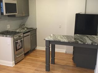 118 N 21st St #1R, Philadelphia, PA 19103