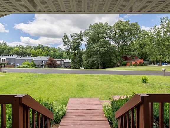 5th image of 2909 W Fawkesway Dr