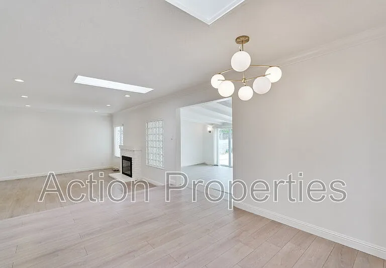 2126 Warmwood Ln — Photo 5