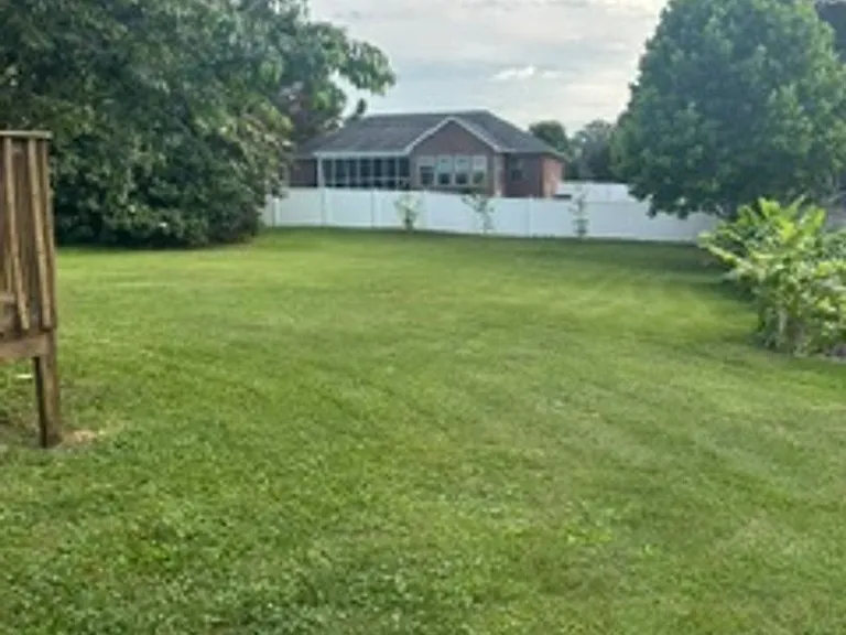 815 Westridge Cir — Photo 3