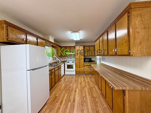 4th image of 1322 Koblan Dr