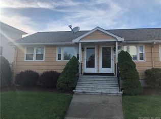 58 Pierce St, Fairfield, CT 06825