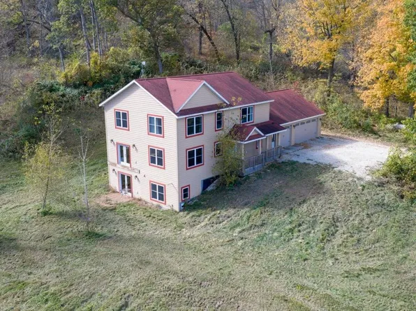 10450 Highway 30 SE, Chatfield, MN 55923