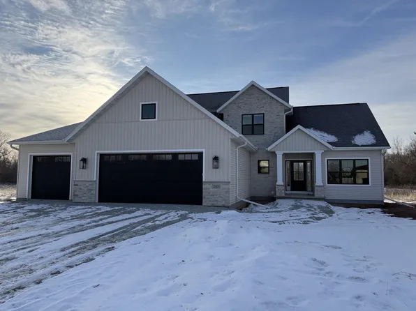2501 S Stellita Cir, De Pere, WI 54115