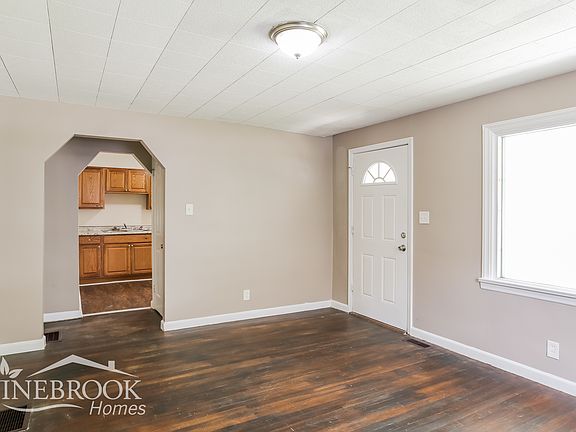 5th image of 2912 Azelda St