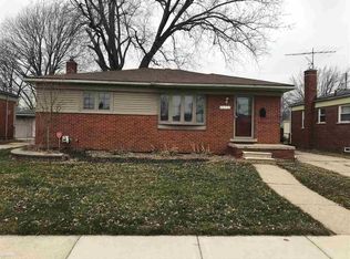 21713 Arrowhead St, Saint Clair Shores, MI