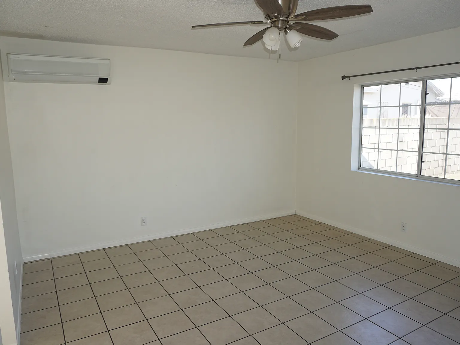 2 bed, 700 sqft, $2,500 — Photo 3