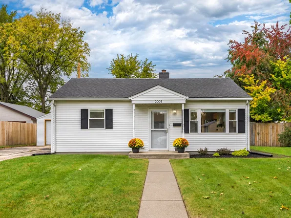 2005 Capri Ave, Joliet, IL 60436
