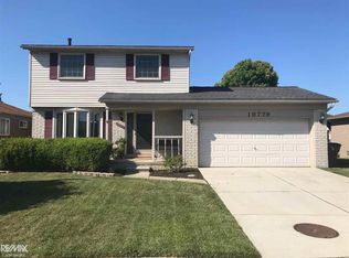 19779 Rosin Dr, Clinton Township, MI 48038