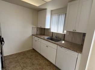 710 Williams Dr UNIT 2, Huntington Beach, CA 92648