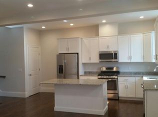 2054 Beacon St #3, Waban, MA 02468