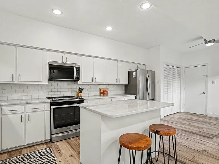 12368 Montego Plz — Photo 11