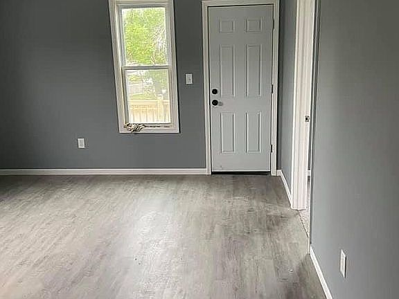 3rd image of 2622 W Medford Ave