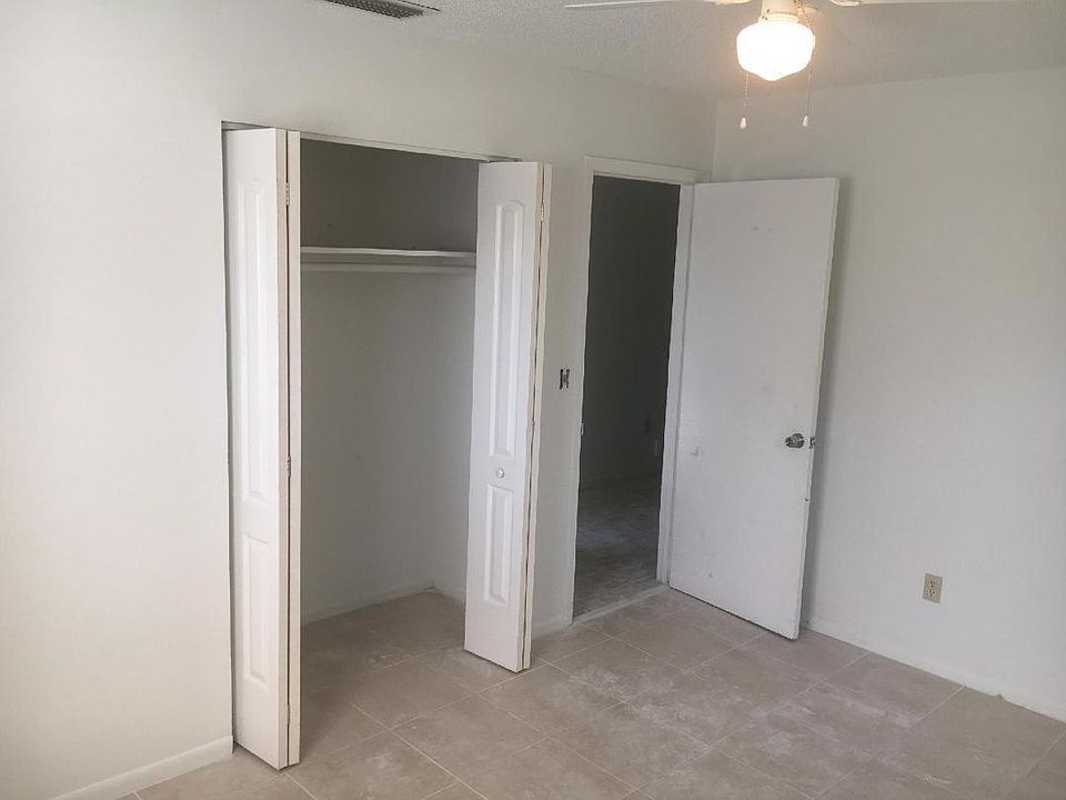 1st image of 3049 Jennings Ave