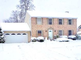 3949 Summerway Ln, Hamburg, NY 14075