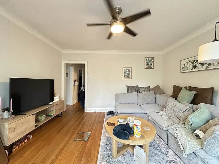2131 W Giddings St #A3 — Photo 11