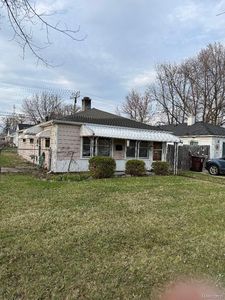 31682 Carlisle Pkwy, Wayne, MI, 48184