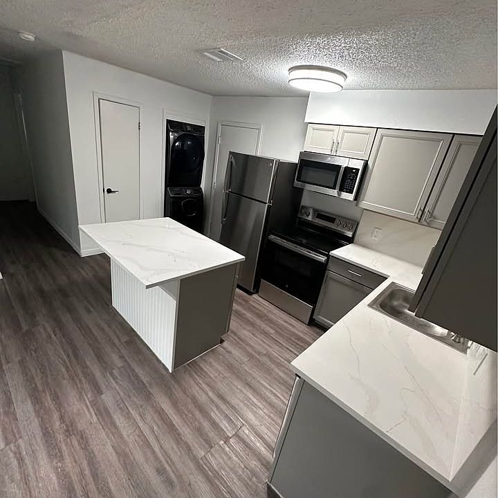 1st image of 4314 Dudley Dr